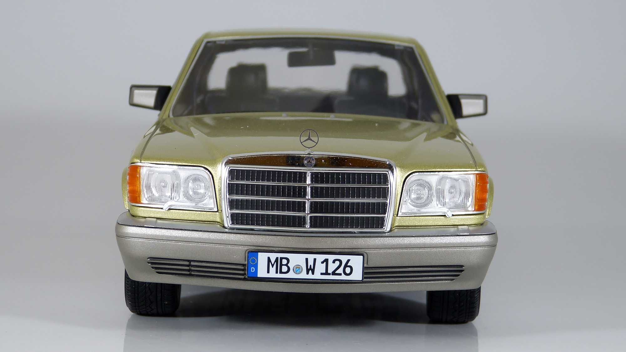 Model 1:18 iScale Mercedes-Benz 560 SEL S-class (W126) 1985 green/grey