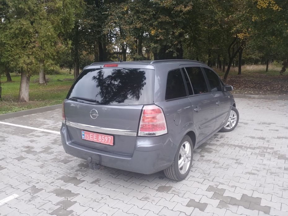 Продаж Opel Zafira