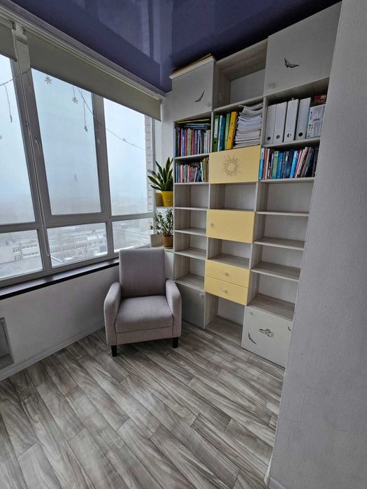 Продам 3-к квартиру (91м2) в кирпиче, ж/м Солнечный, пер. Любарского