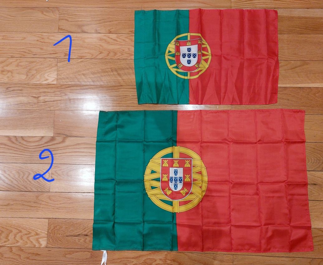 Cachecóis, camisolas e bandeiras de Portugal