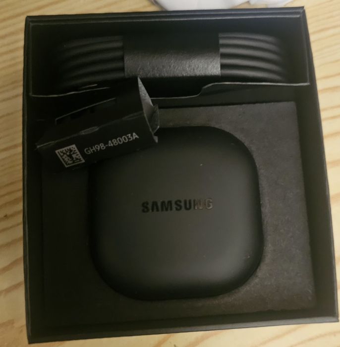 Apple Iphone 12 de 128gb + Samsung Buds 2 pro
