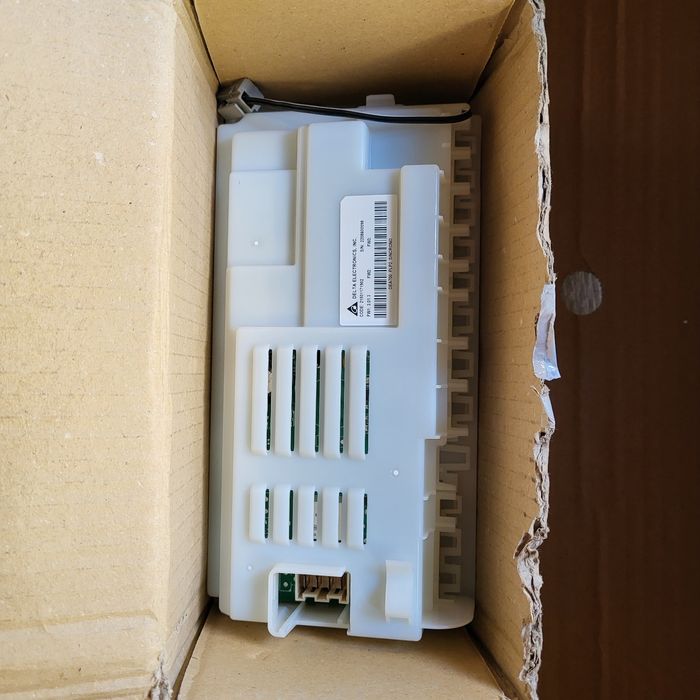 Moduł zasilania zmywarki Indesit — C00299.657