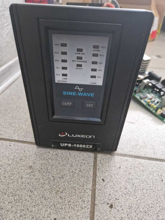 Джерело безперебійного живлення Luxeon UPS-1000ZX