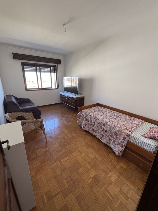 Quarto em Esmoriz