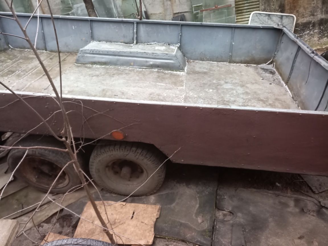 Причіп легковий посилений