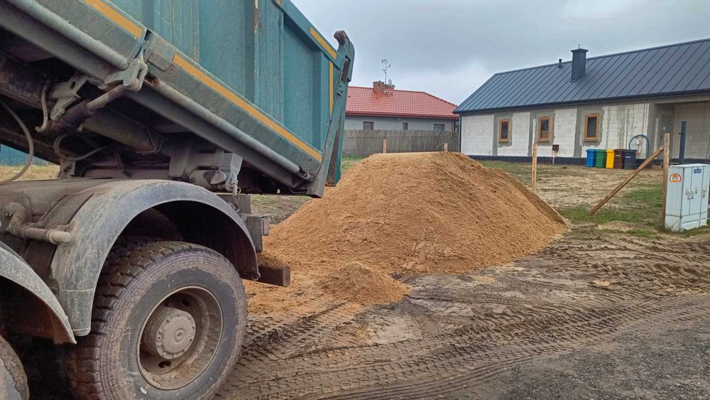 Transport Materiałów Sypkich i Usługi : Piasek , Żwir , Ziemia siana