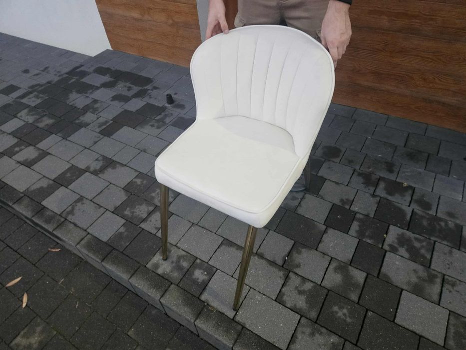 Zestaw dwóch krzeseł do jadalni, kuchni