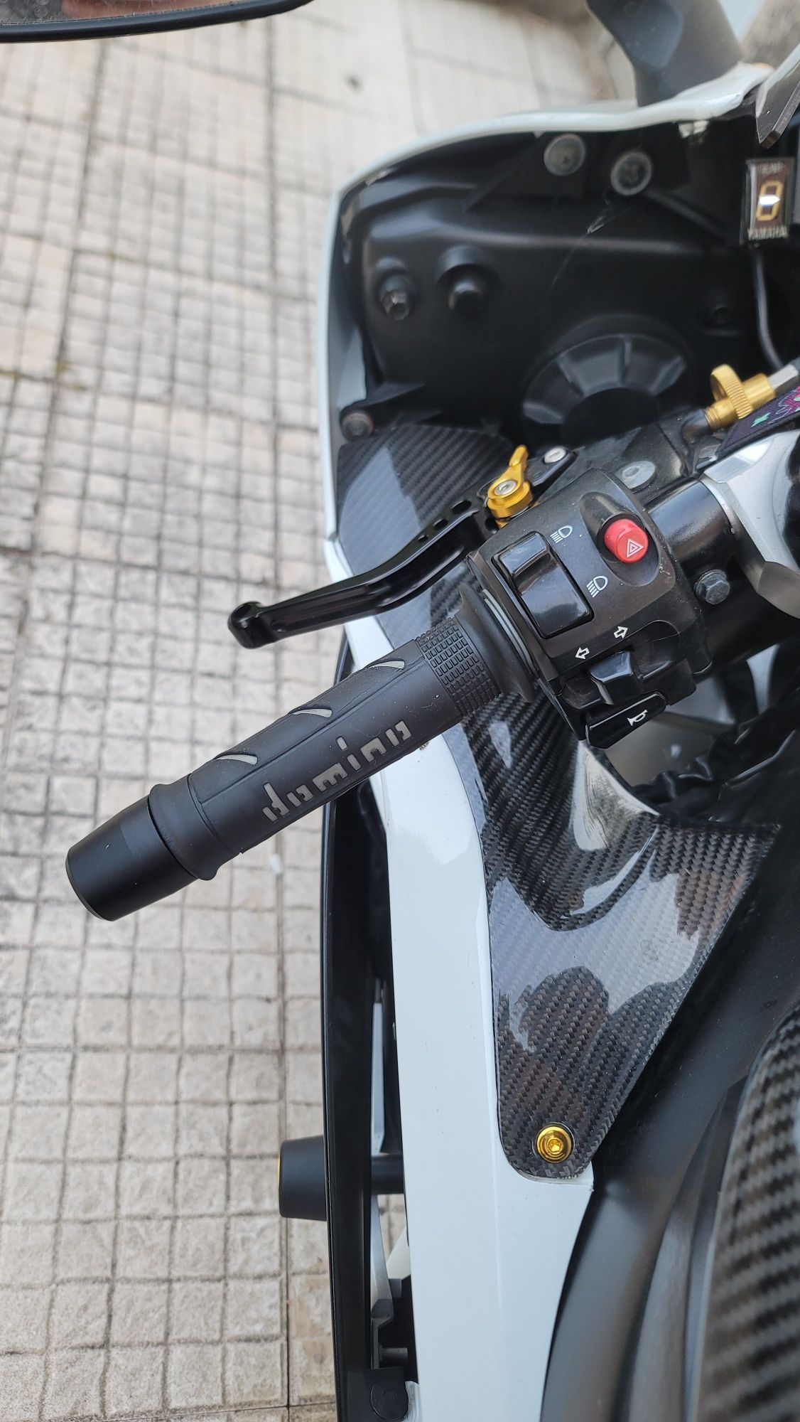Yamaha R6 2007 VARIOS extras 23 000km