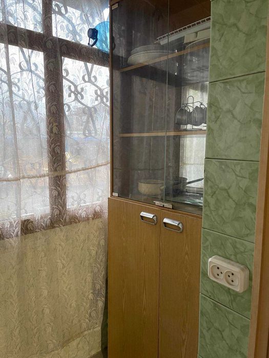 1к квартира м. Защитников Украины ул. Бр. Потемкин.