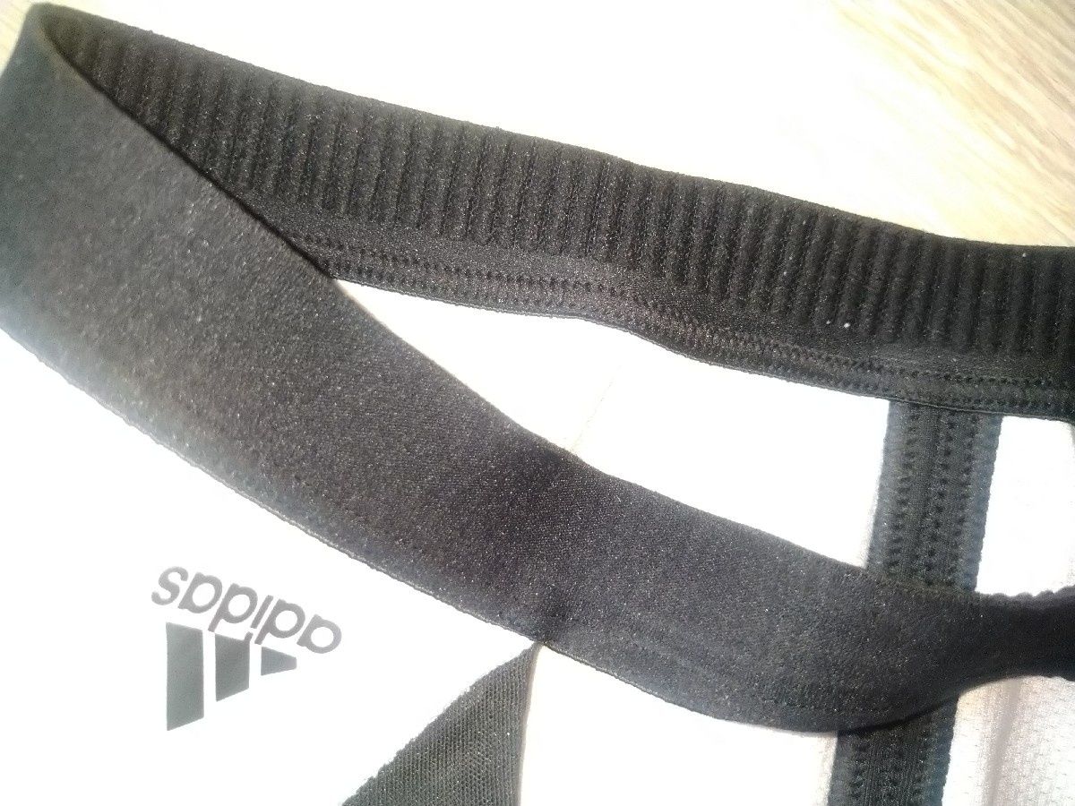 Спортивный топ, бра Adidas S