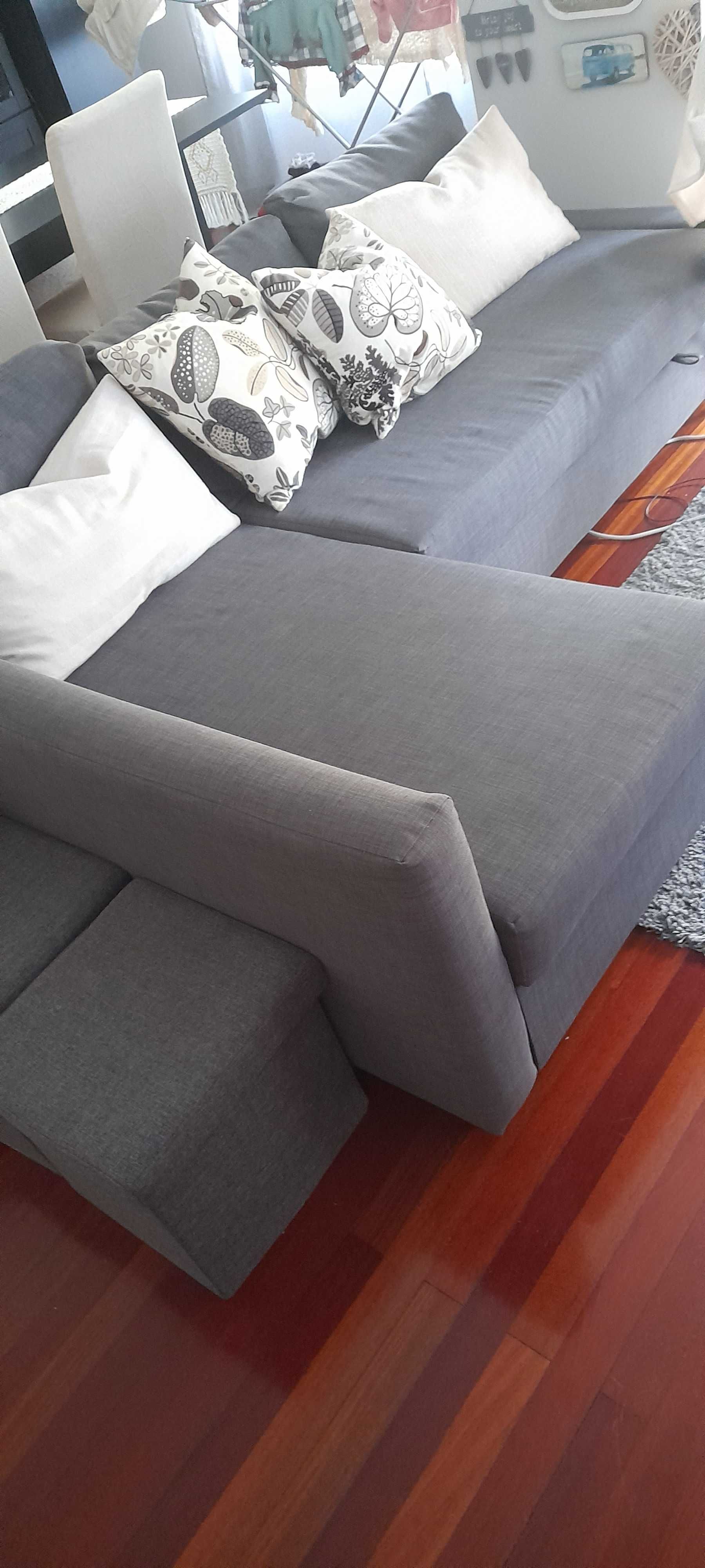 Sofa-cama com chaise longue