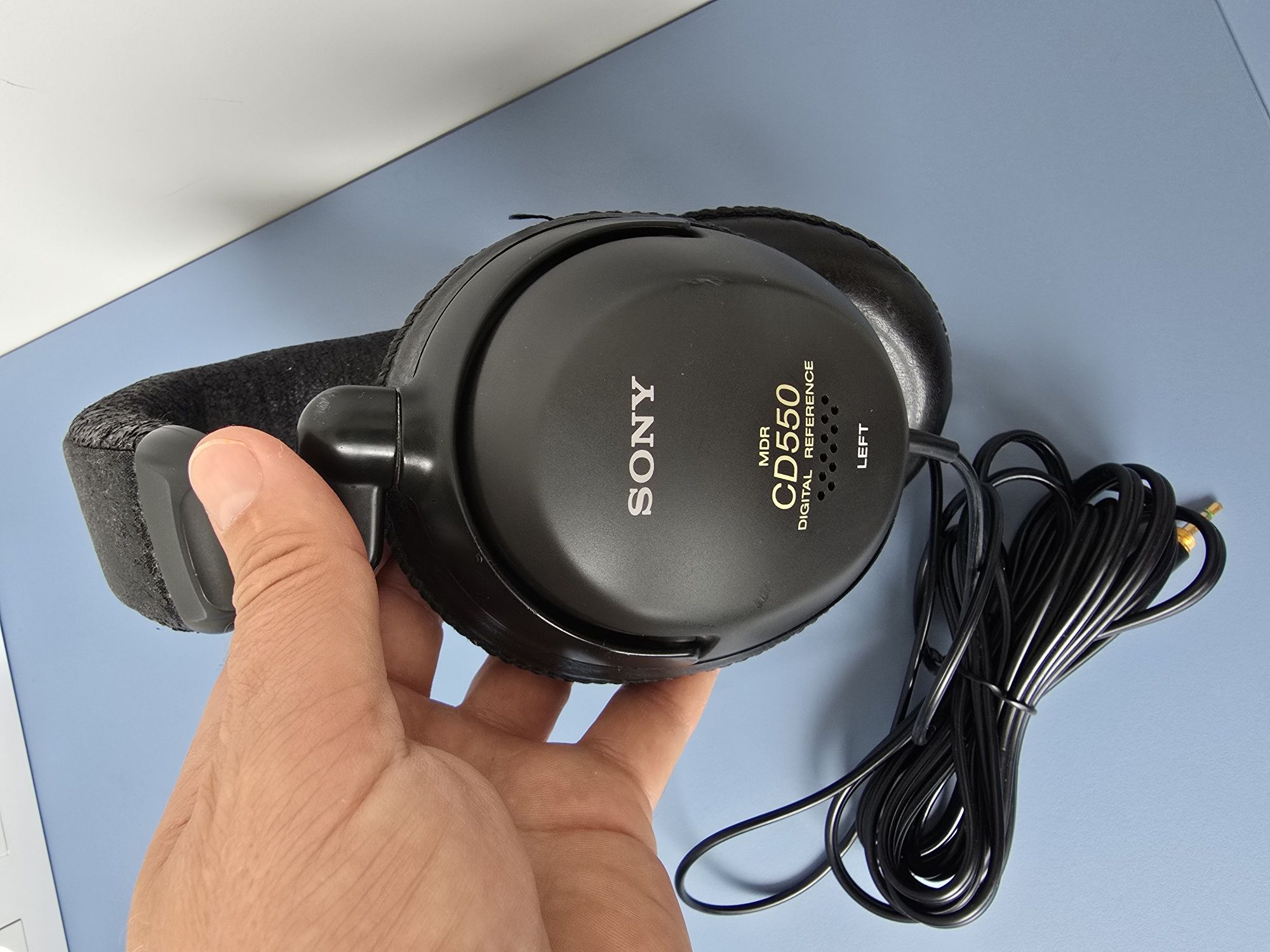 Навушники Sony MDR CD550 чорні