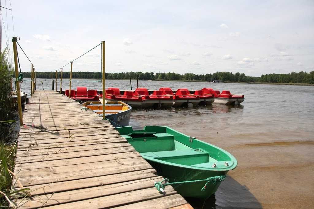 Domki nad jeziorem Pokoje Noclegi własna plaża  Wieleń k/Boszkowo