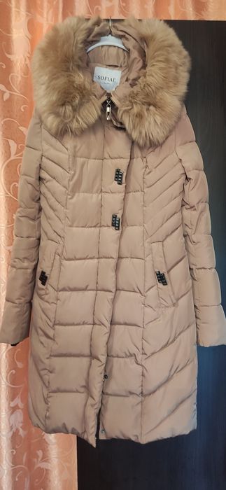 Продам  пуховик.