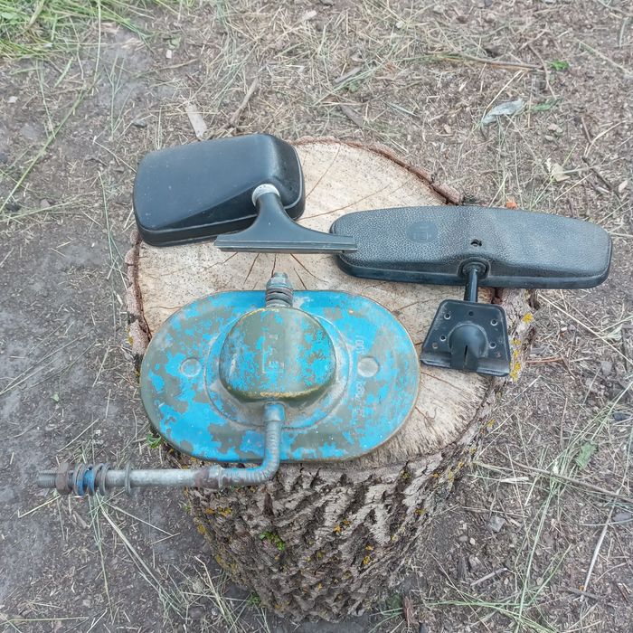 Продам зеркала автомобільні.