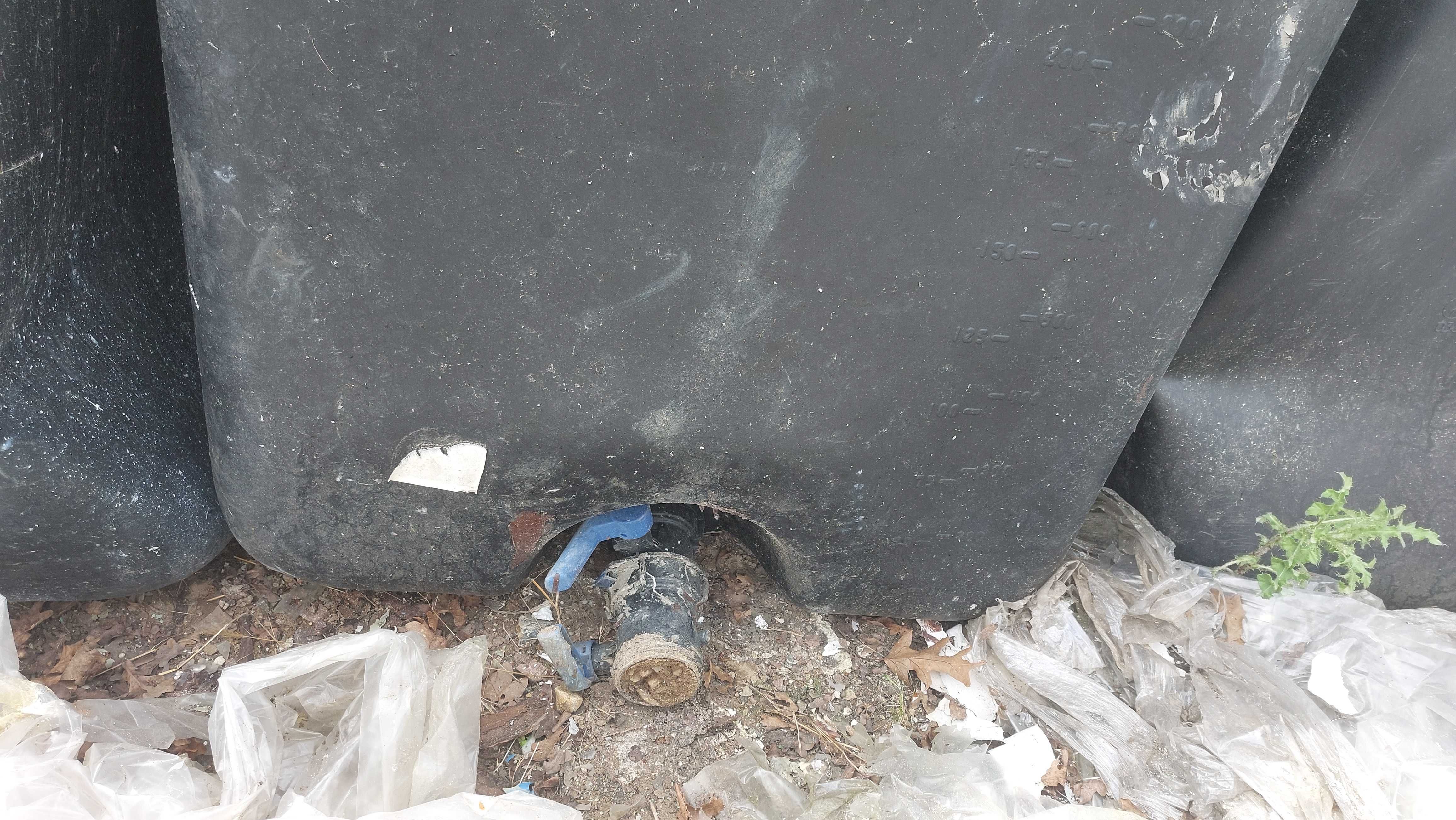 pojemniki, zbiorniki plastikowe na wodę lub inne płyny 1000l,