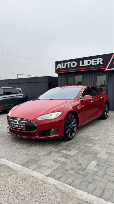 Tesla Model Тесла Модель S 2013 р 60кВт Запас ходу 300 км Автомат