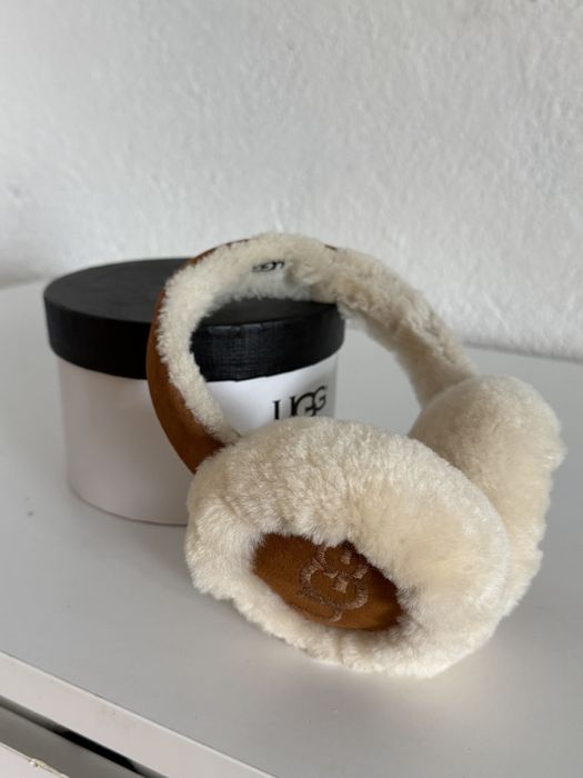 Навушники UGG оригінал