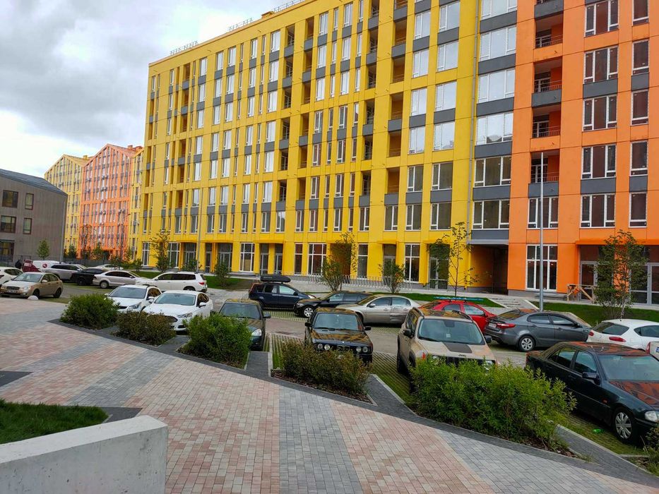 ТЕРМІНОВИЙ ПРОДАЖ приміщень під орендний бізнес у ЖК "Комфорт Таун"