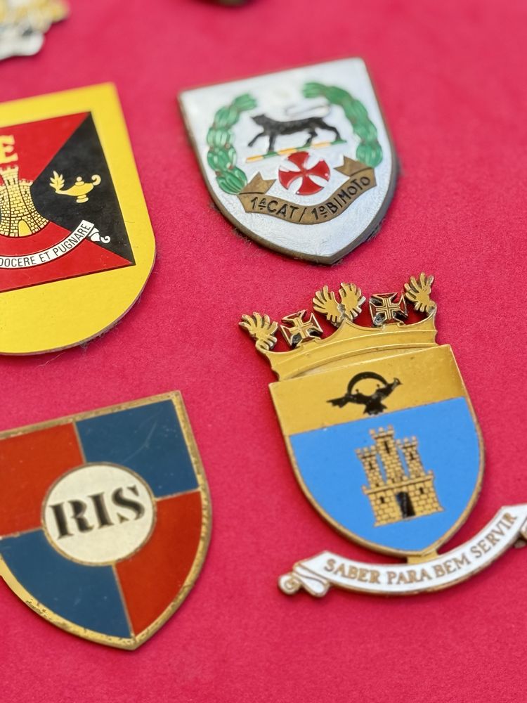Crachás Militares