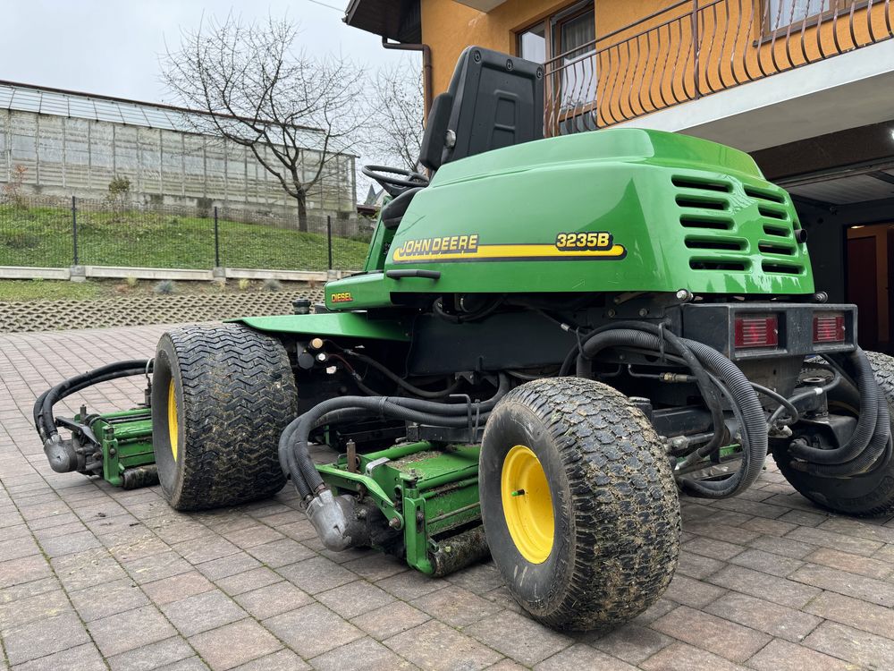 John deere 3235b - niski przebieg 4x4 wspomganie kosiarka wrzecionowa