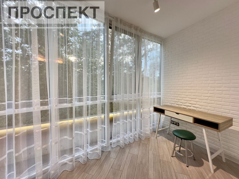 Продам 1 кімн. квартиру вул. Харківська ( ЖК « Зарічний). Вид на річку