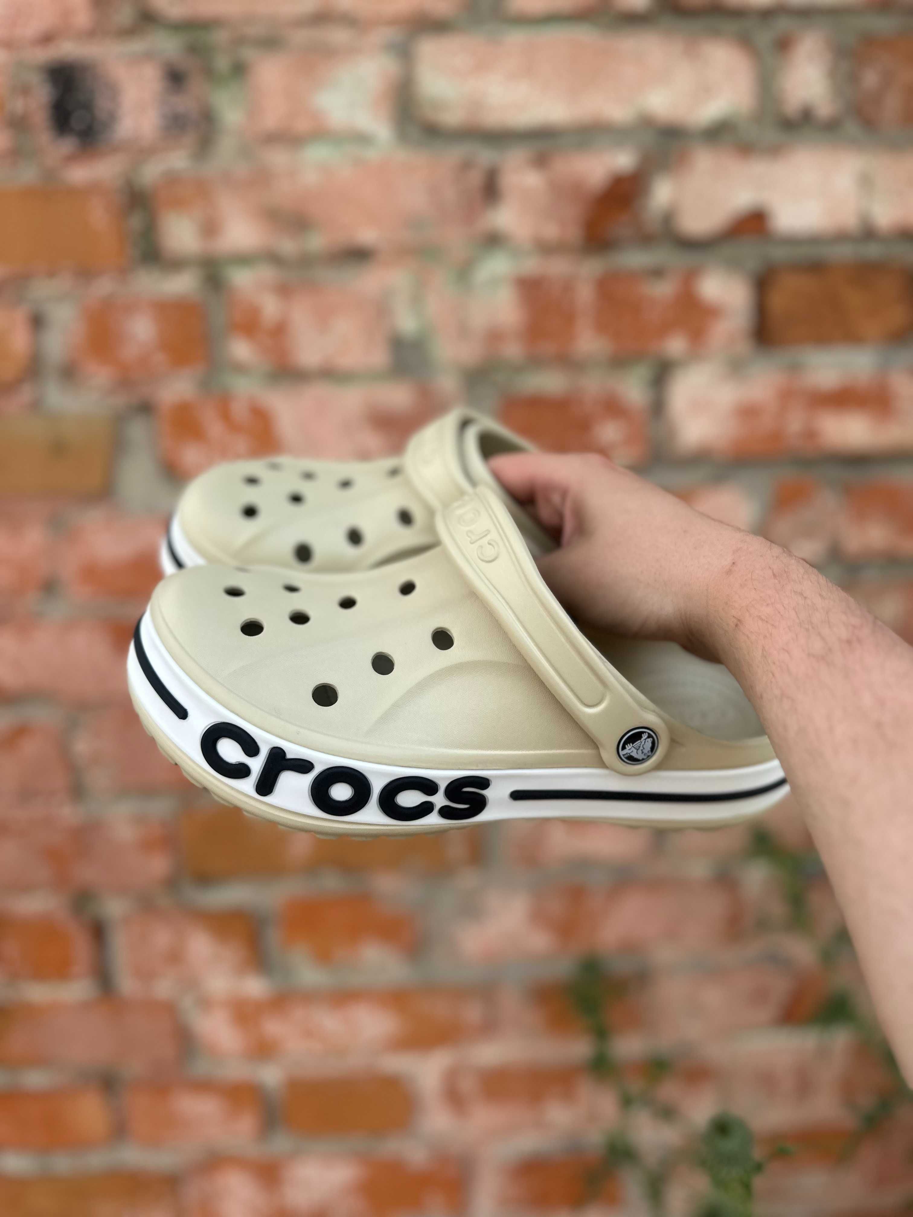 тапочки Crocs Clog в белом и бежевом цветах 36 - 45