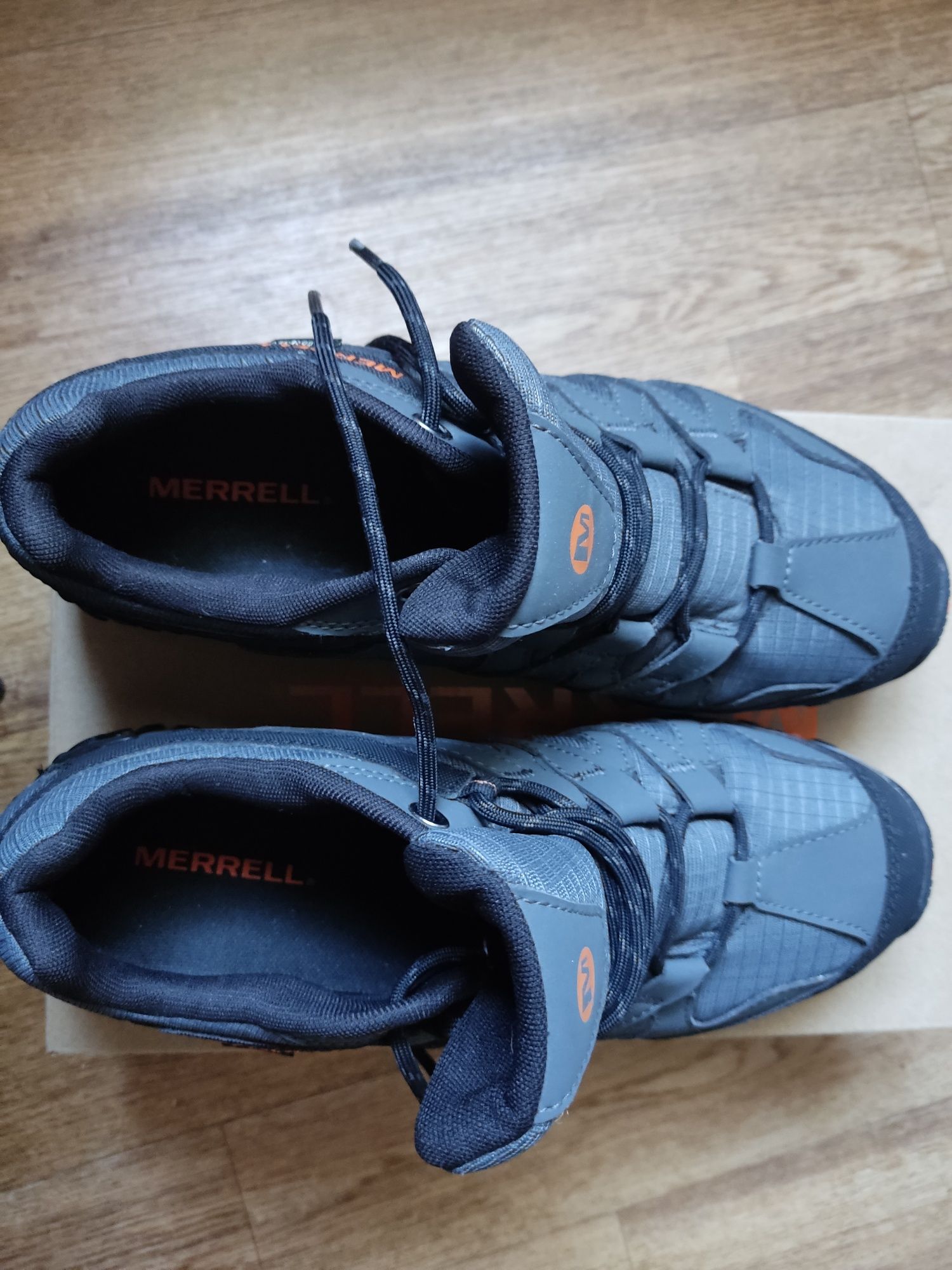 Чоловічі кросівки MERRELL