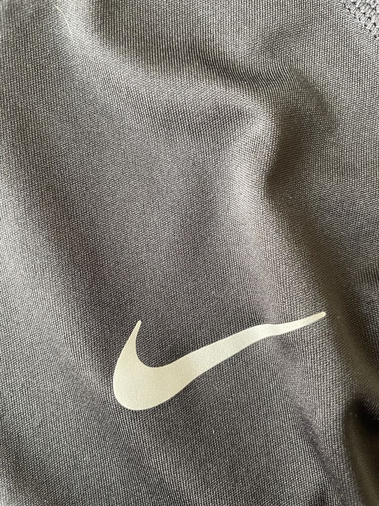 Футболка Nike Running dri-fit, M, жіноча