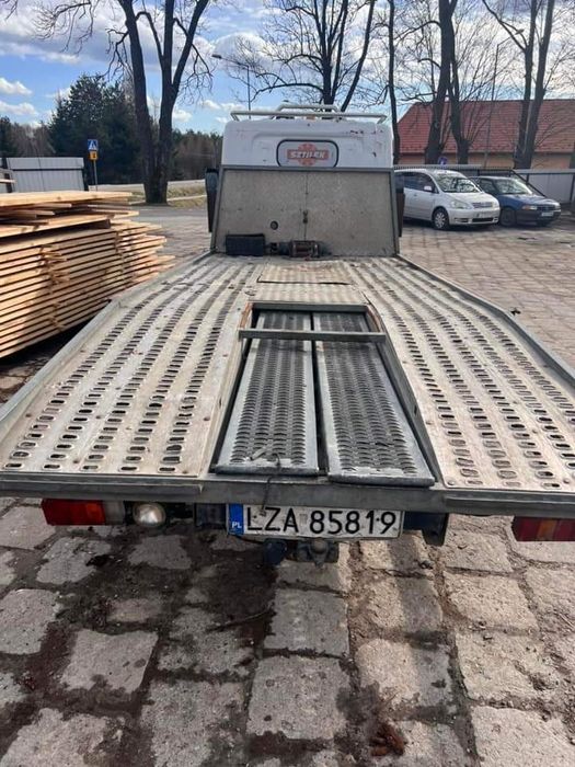 Renault maxity  autolaweta ( cabstar , Canter ) bliźniak