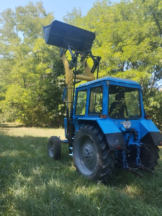 Трактор МТЗ 80 з навантажувачем