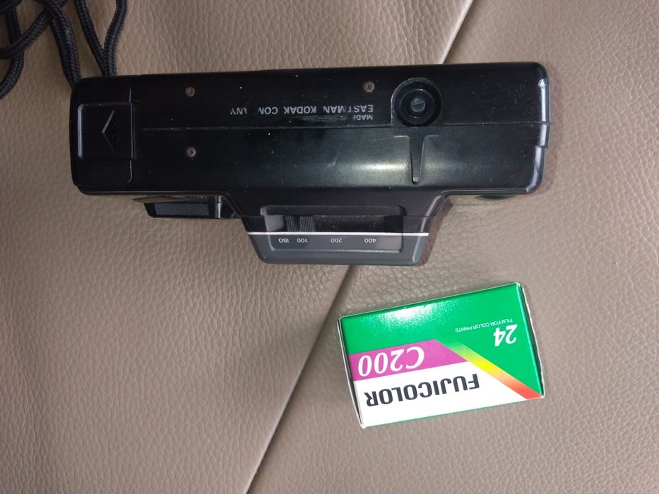 Máquina Fotográfica KODAK RV 35 de rolo