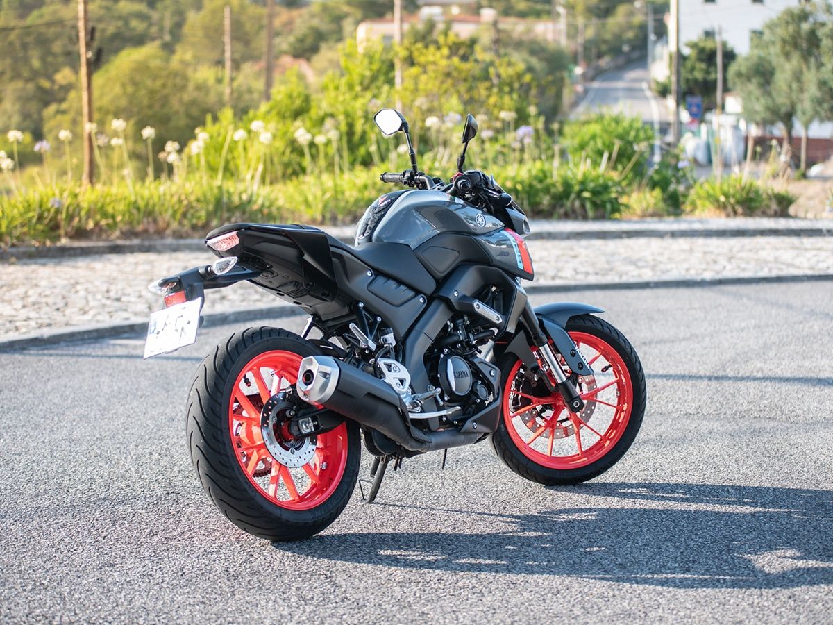 Yamaha MT-125 | Full Extras | Apenas 13.000 KM