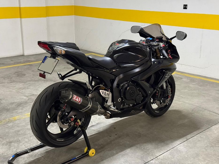 Suzuki Gsx-R 600 K8