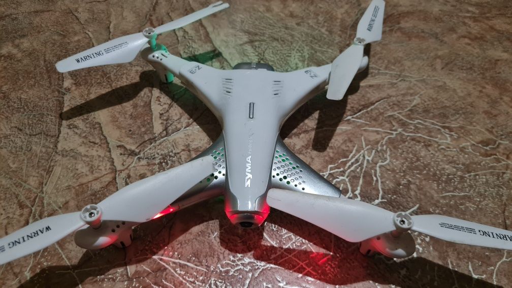 Квадрокоптер игрушечный Syma Z3 с камерой, на р/у (Z3)
