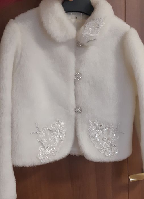 Нарядная шубка для девочки