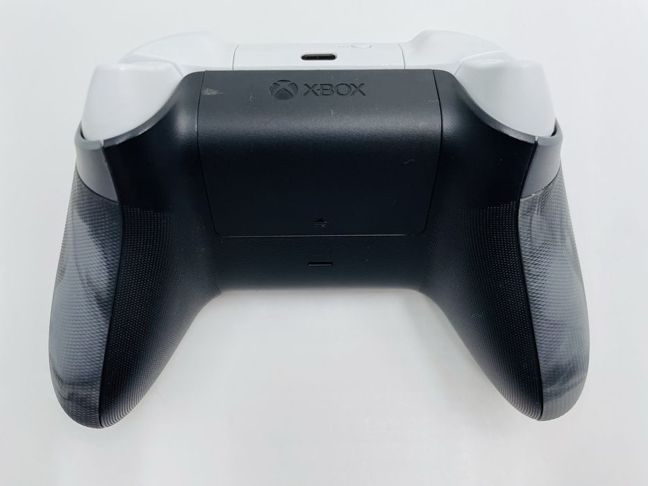 Oryginalny Pad Xbox Series / One Lunar Shift