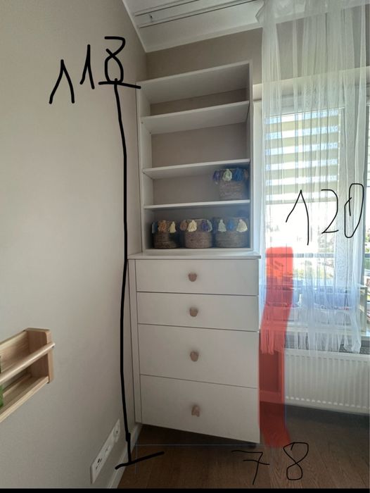 Komody i polki do pokoju dzieciecego komplet