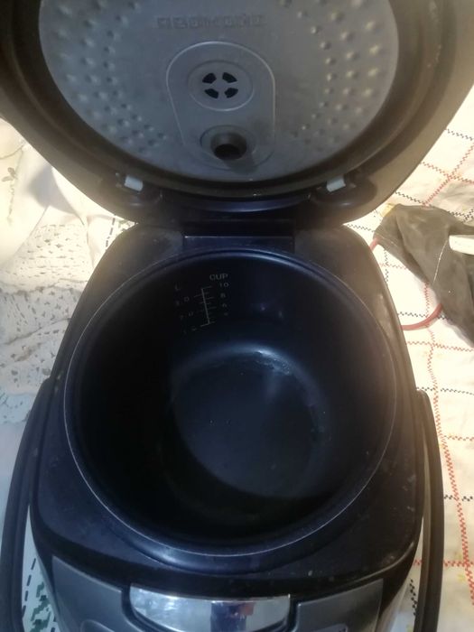 Мультиварка Redmond RMC-M45011