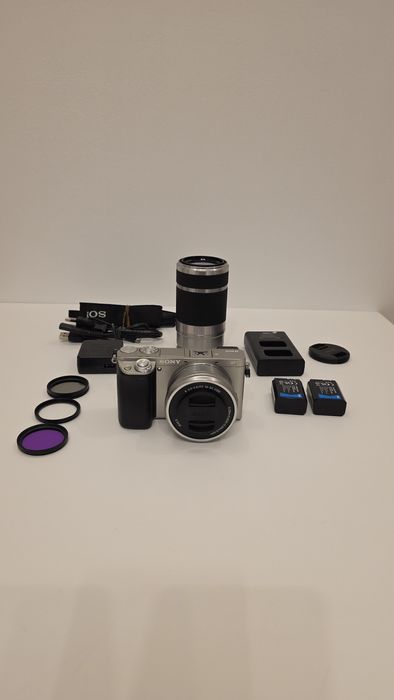 Aparat Sony a6000 + dwa obiektywy i dodatki