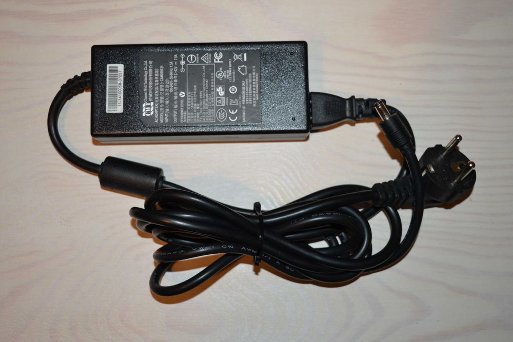 Zasilacz 12V 7,5A 90W CAM090121 Wtyk 5,5x2,5 Channel Well Technology