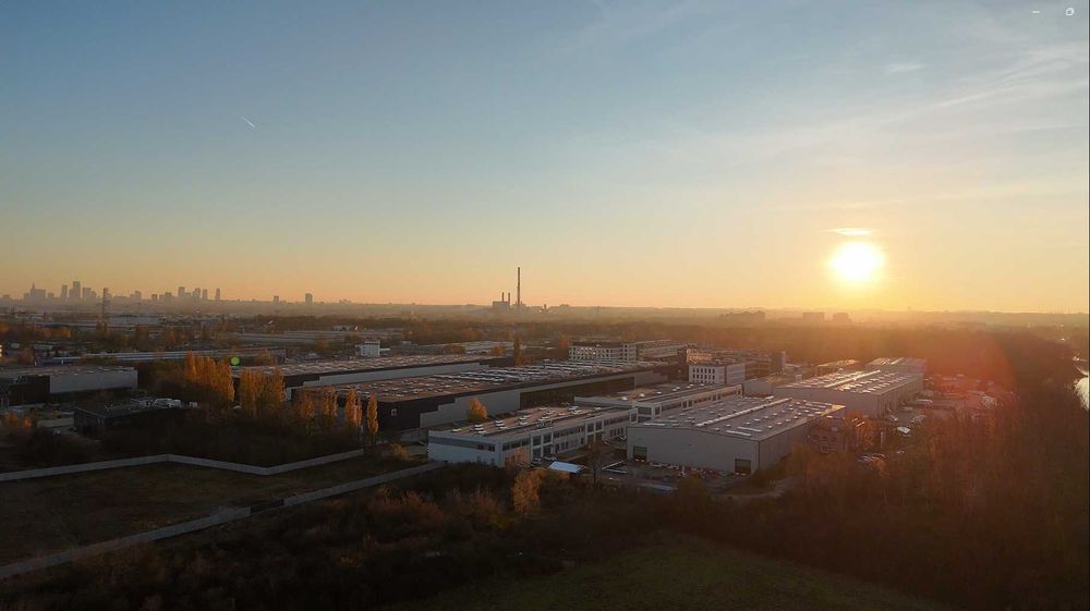 Usługi dronem - Zdjęcia / Filmy - działki na sprzedaż, eventy, reklama