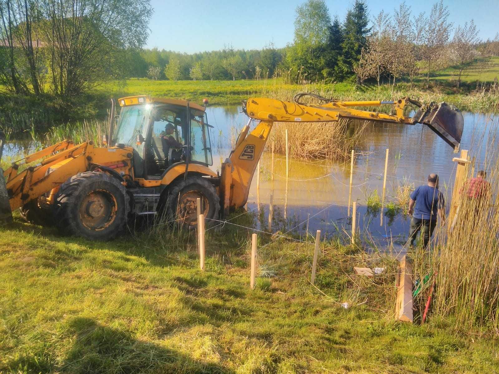 Prace ziemne - koparka kołowa, koparko-ładowarka, koparka gąsienicowa