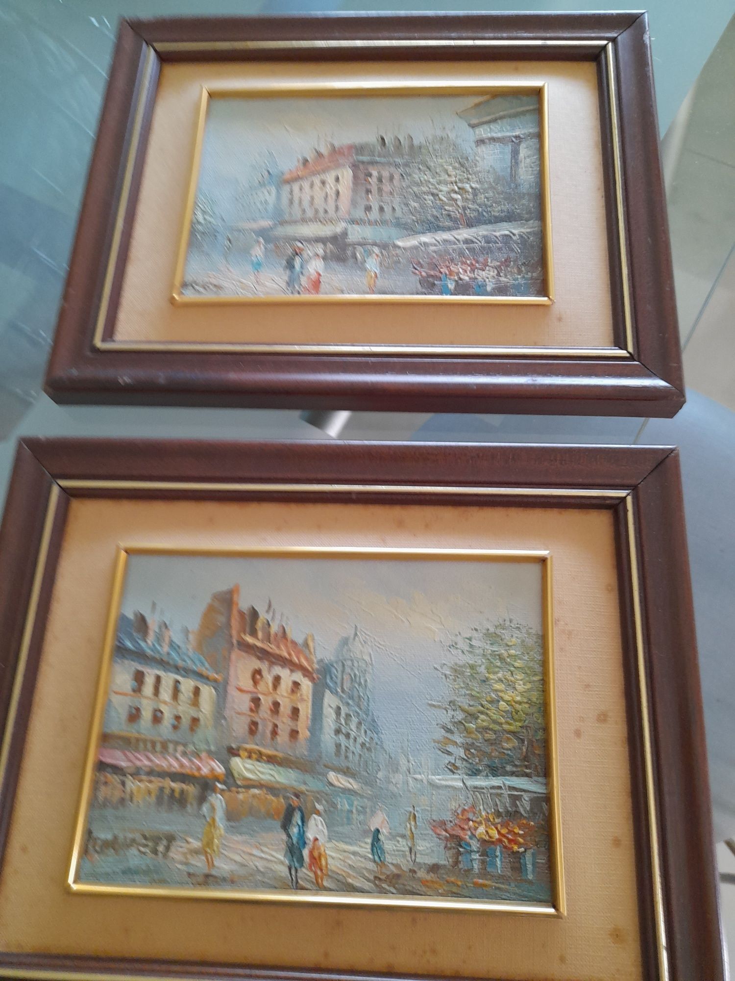 Dois quadros pintados