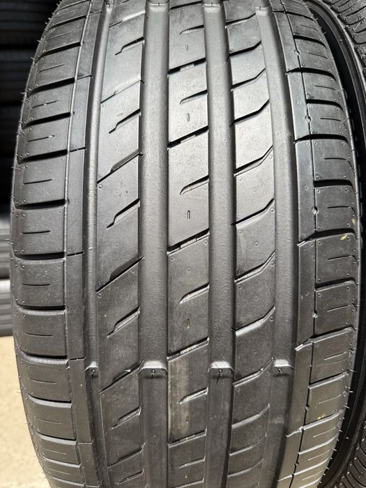 Літні шини 245/45 R19 Nexen NFera SU1 2шт. 95% 2023