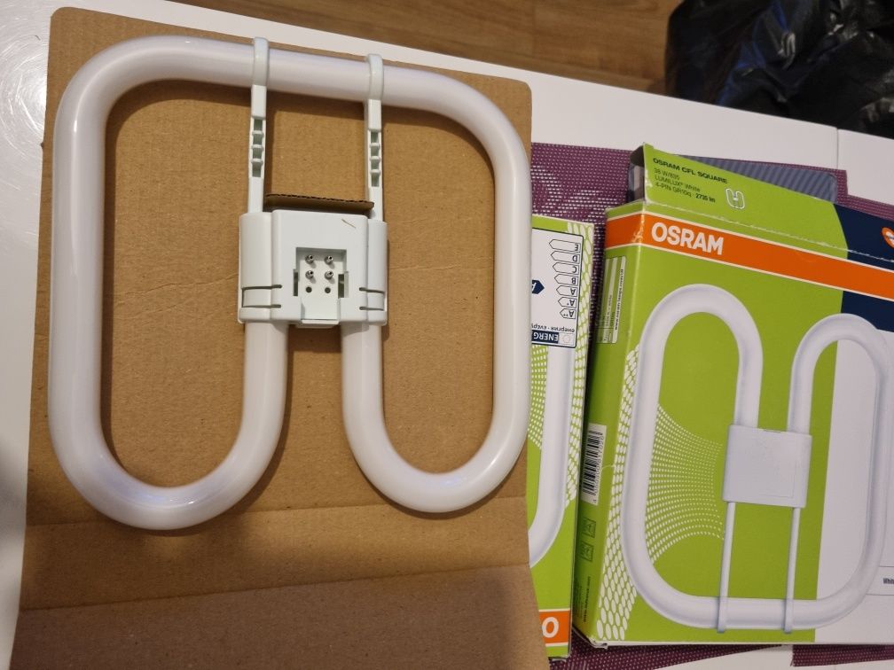 Żarówki  firmy Osram CFL SQUARE