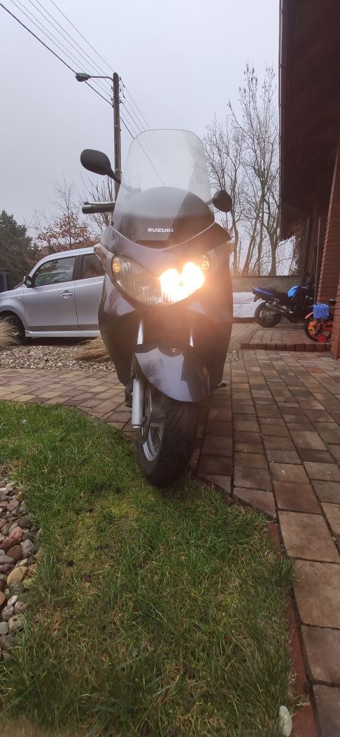 Suzuki burgman 125