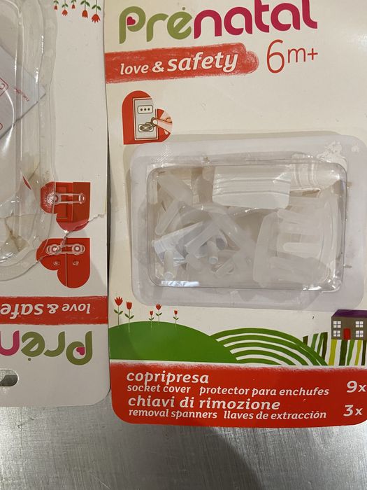 Fechos de proteção para gavetas e portas e protetores de tomadas