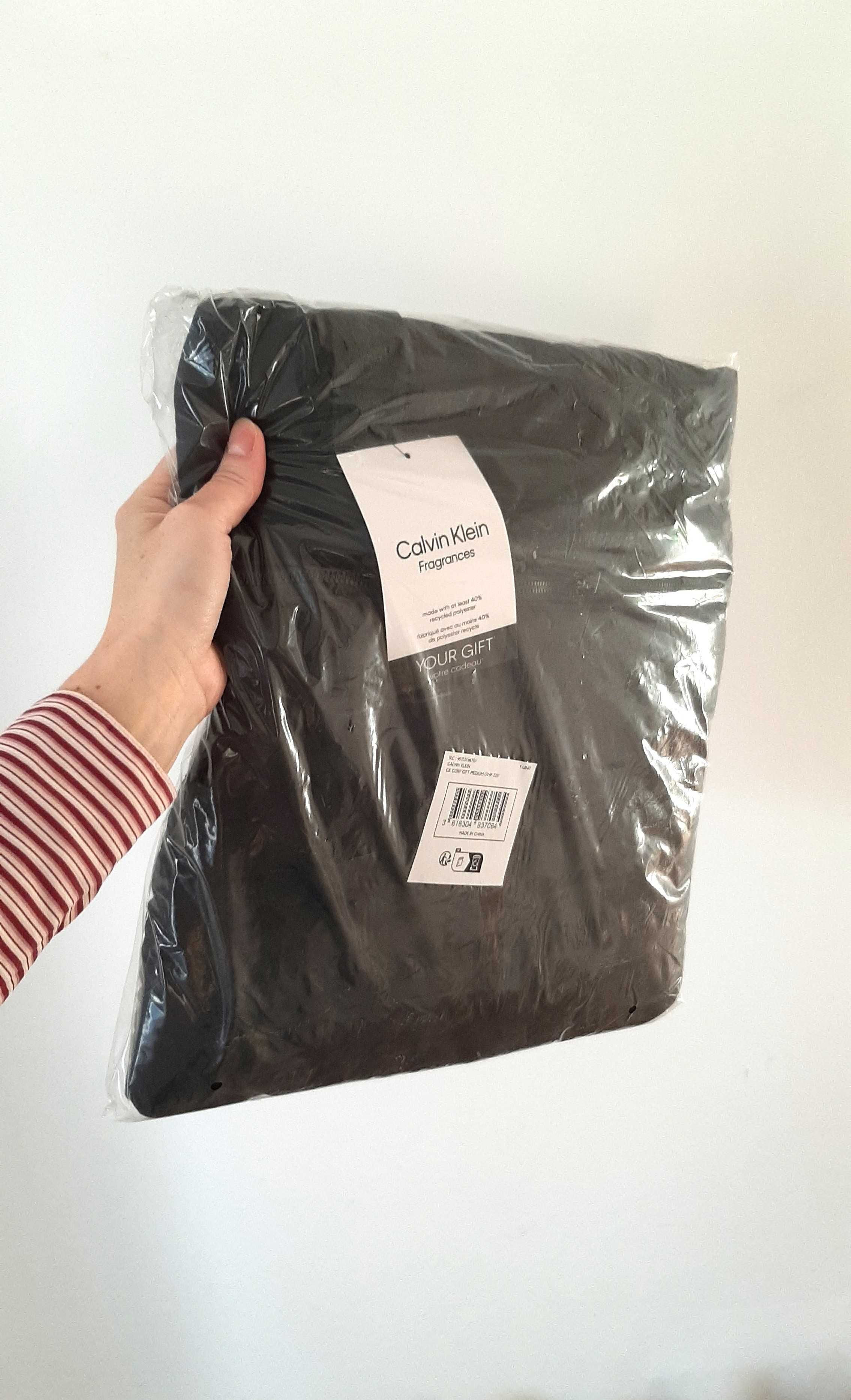 czarna nowa klasyczna torebka Calvin Klein