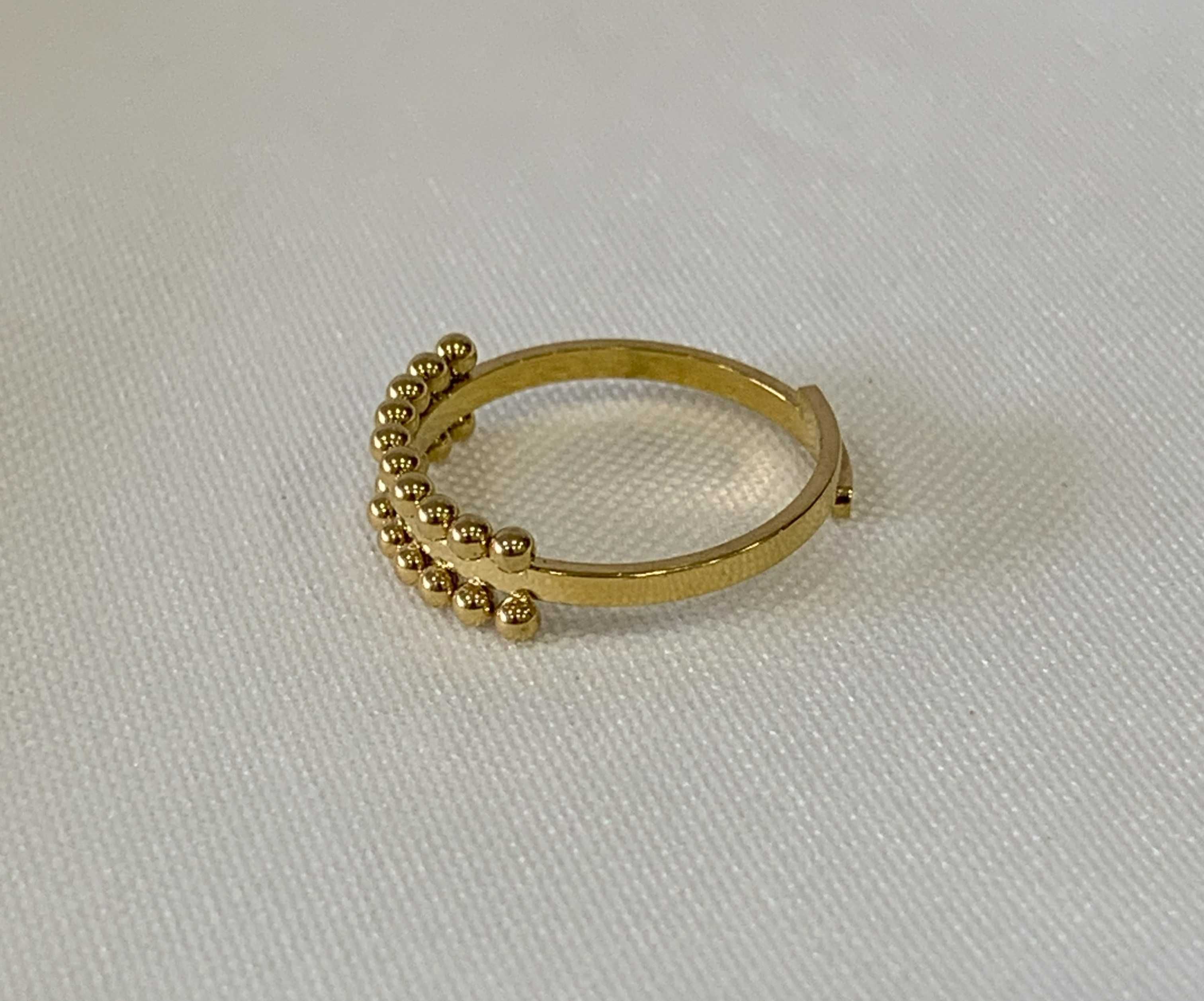 Anel Dourado Ajustável com Bolinhas – Aço Inoxidável